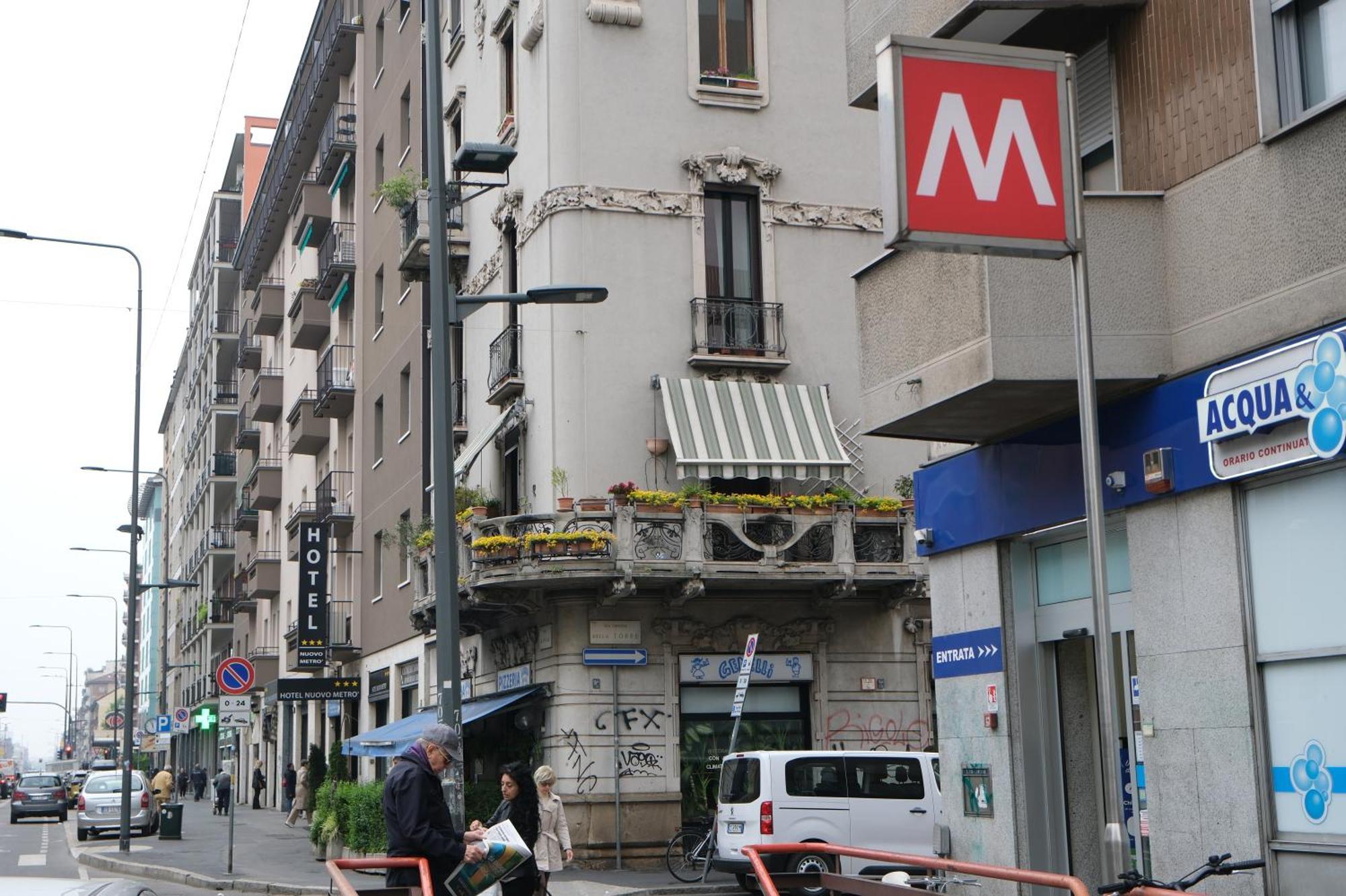 Hotel Nuovo Metro Милано Екстериор снимка